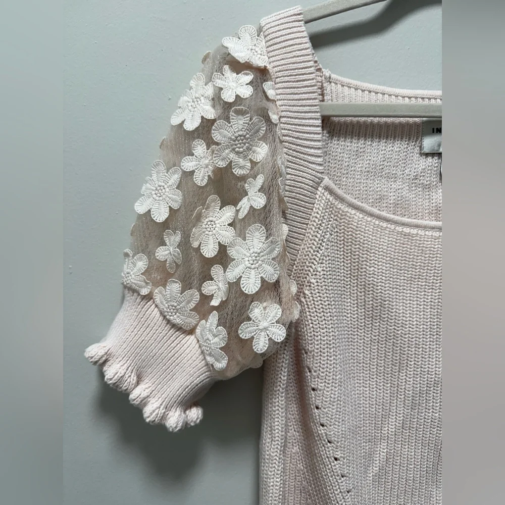 INDUSTRY REPUBLIC CLOTHING KNIT PUFF SLEEVE FLORAL APPLIQUÉ WOMEN’S SIZE: L - Picture 6 of 11